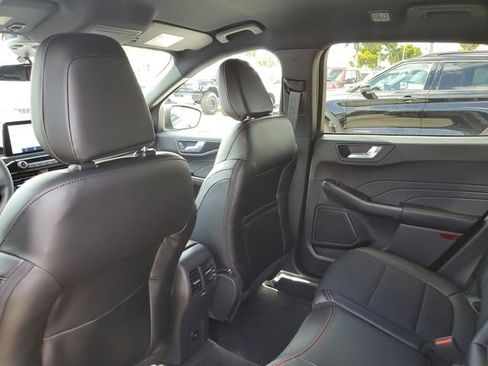 New 2025 Ford Escape ST-Line w/ Equipment Group 301A image 10