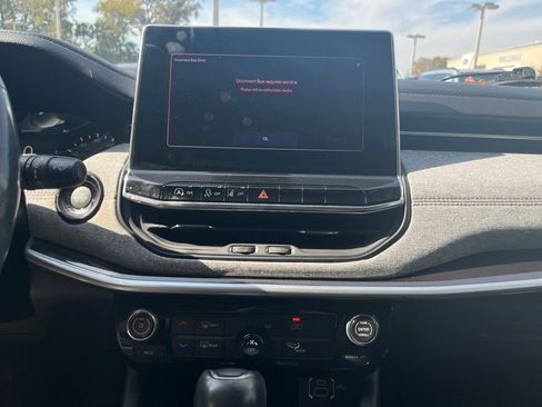 Used 2022 Jeep Compass Latitude image 41