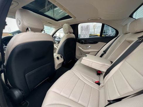 Used 2019 Mercedes-Benz C 300 Sedan image 18