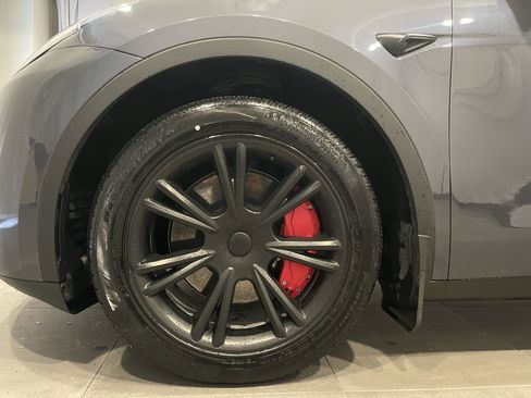 Used 2023 Tesla Model Y Long Range image 7