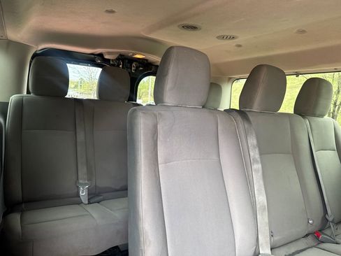 Used 2021 Nissan NV 3500 S image 21