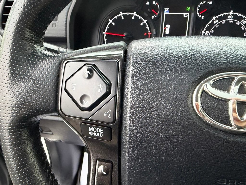 Used 2023 Toyota 4Runner 40th Anniversary SE AWD/4WD image 40