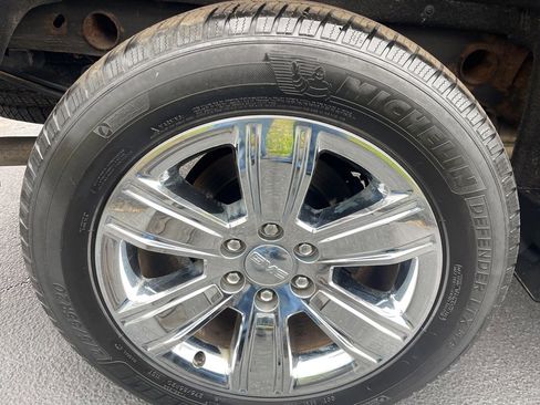 Used 2018 GMC Sierra 1500 SLT image 28