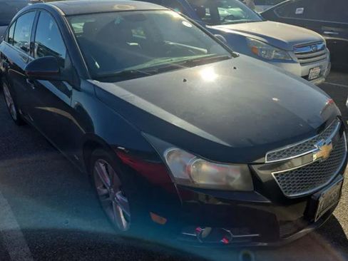 Used 2013 Chevrolet Cruze LTZ w/ Enhanced Safety Package image 3