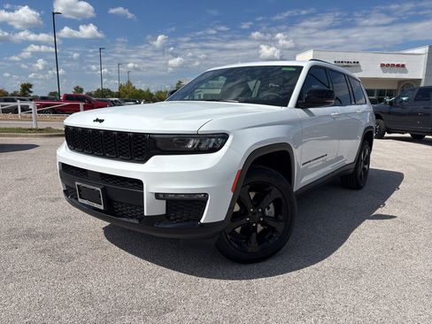 New 2025 Jeep Grand Cherokee L Limited w/ Black Appearance Package image 1