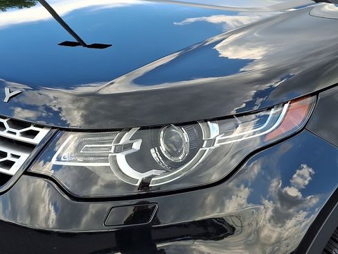 Used 2018 Land Rover Discovery Sport HSE AWD/4WD image 9
