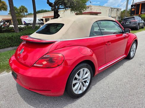 Used 2013 Volkswagen Beetle TDI FWD image 8