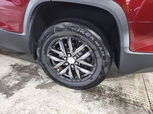 Used 2017 GMC Acadia SLT image 11