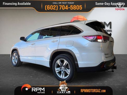 Used 2014 Toyota Highlander Limited Platinum FWD image 23