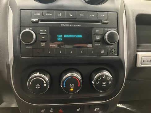 Used 2016 Jeep Compass Latitude AWD/4WD image 34