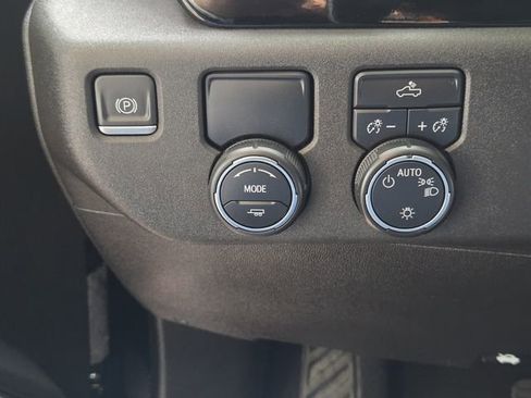 Used 2023 Chevrolet Silverado 1500 LT RWD image 30