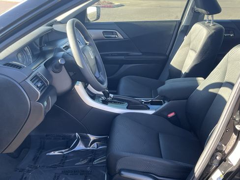 Used 2014 Honda Accord LX image 9