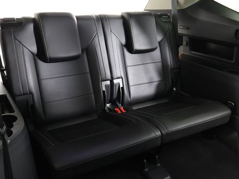 Used 2023 Volkswagen Atlas SE w/ Panoramic Sunroof Package AWD/4WD image 39