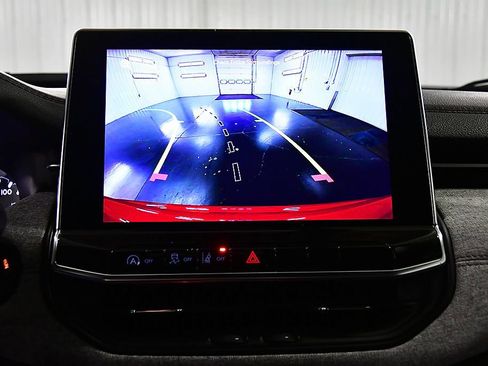 Used 2023 Jeep Compass Latitude image 24