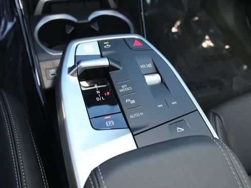 Used 2025 BMW X1 xDrive28i w/ Convenience Package image 15