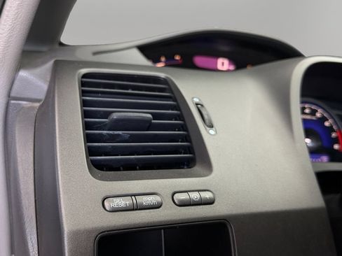Used 2010 Honda Civic LX image 17