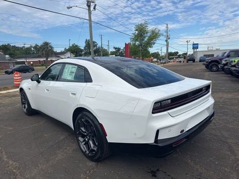New 2026 Dodge Charger R/T AWD/4WD image 5