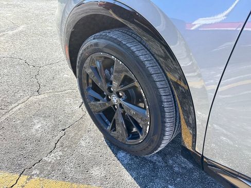 Used 2023 Buick Envision Essence w/ Sport Touring Package image 12