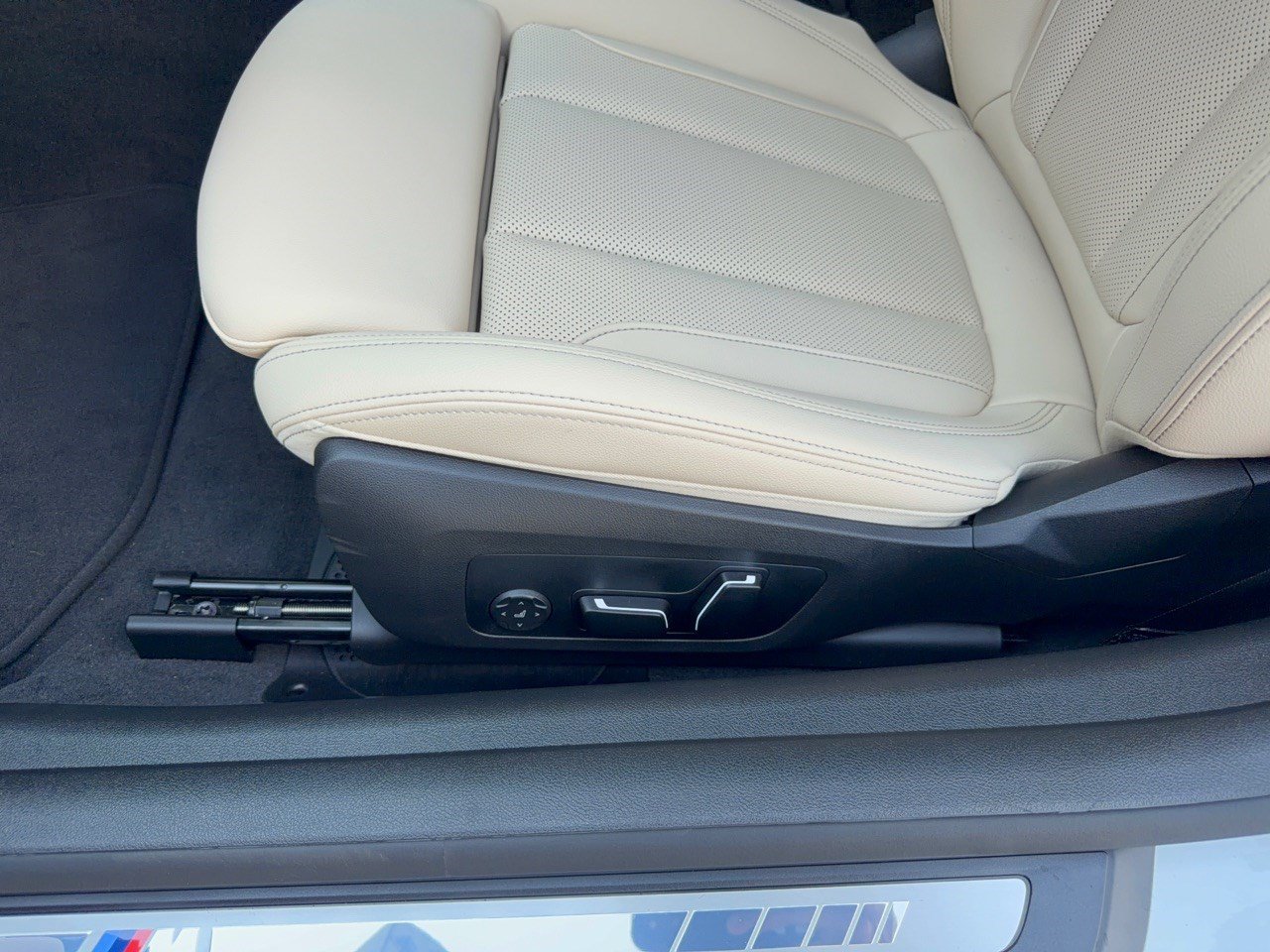 New 2027 BMW 430i Coupe w/ M Sport Package RWD image 16