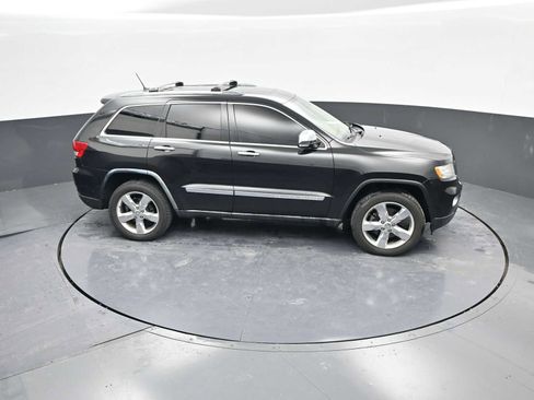 Used 2011 Jeep Grand Cherokee Overland Summit image 45