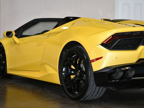 Used 2018 Lamborghini Huracan LP 580-2 image 54