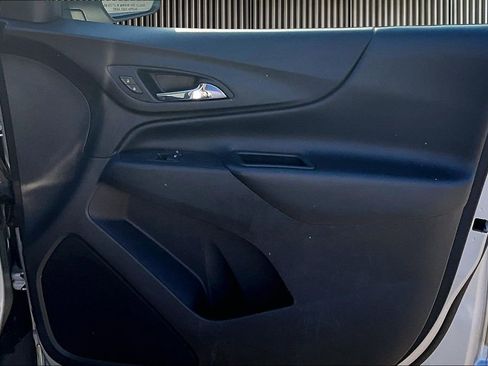 Used 2022 Chevrolet Equinox LT FWD image 25