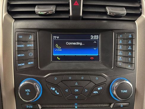 Used 2014 Ford Fusion SE w/ Equipment Group 202A FWD image 11