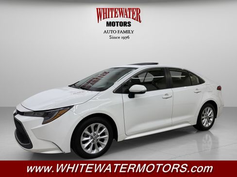 Used 2022 Toyota Corolla XLE image 1