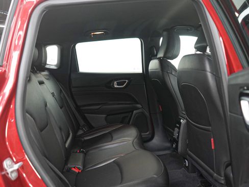 Used 2025 Jeep Compass Trailhawk AWD/4WD image 13