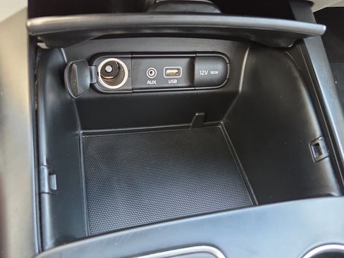 Used 2016 Kia Sorento FWD w/ LX Convenience Package image 29
