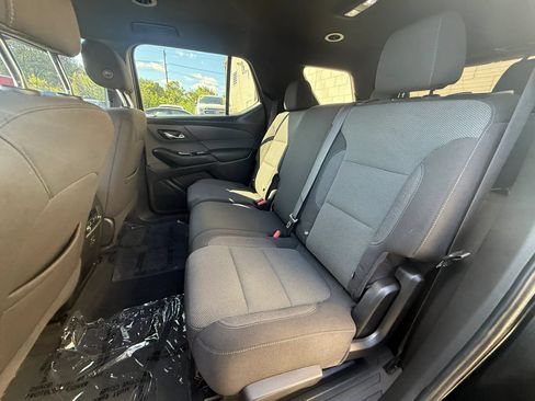Used 2023 Chevrolet Traverse LT AWD/4WD image 30