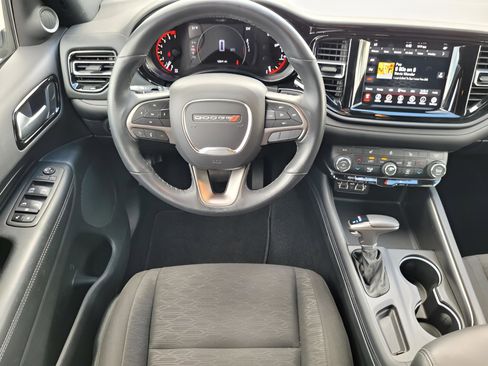 Used 2024 Dodge Durango SXT w/ 3rd Row Seating Group image 15