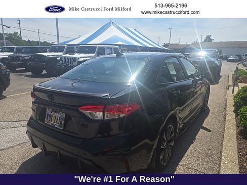 Used 2023 Toyota Corolla SE w/ Carpet Mat Package (TMS) FWD image 4