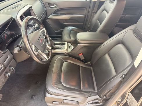 Used 2020 GMC Canyon SLT w/ Driver Alert Package AWD/4WD image 5