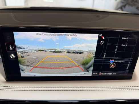 Used 2025 Genesis G70 2.5T image 17