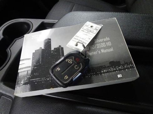 Used 2022 Chevrolet Silverado 2500 LT w/ Convenience Package image 50