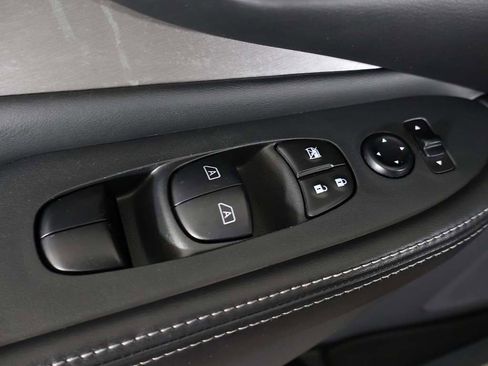 Used 2021 Nissan Murano SV image 35