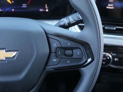 New 2026 Chevrolet Trax LT w/ LPO, Blackout Package image 19