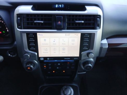 Used 2021 Toyota 4Runner Limited image 8