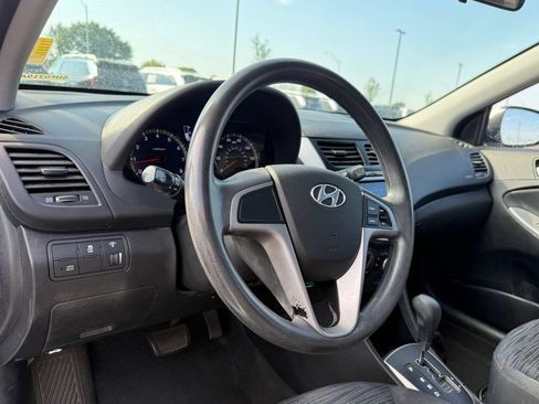 Used 2015 Hyundai Accent GS FWD image 10