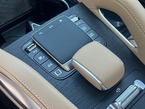 New 2026 Mercedes-Benz GLS 450 4MATIC image 35