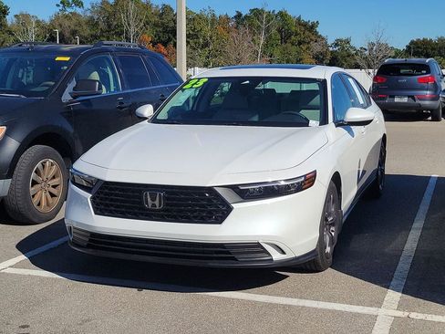 Used 2023 Honda Accord EX image 2