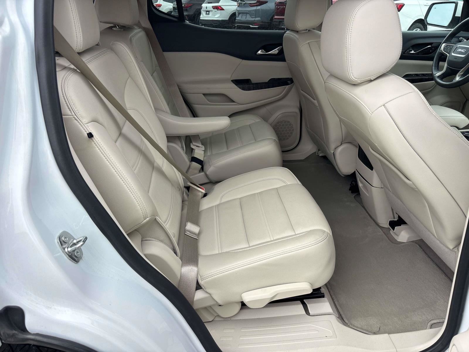 Used 2023 GMC Acadia Denali AWD/4WD image 17
