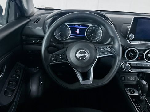 Used 2024 Nissan Sentra SV image 17