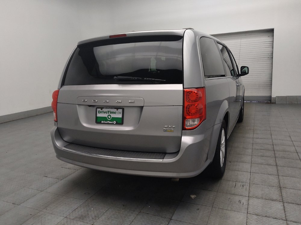 Used 2019 Dodge Grand Caravan SXT FWD image 9