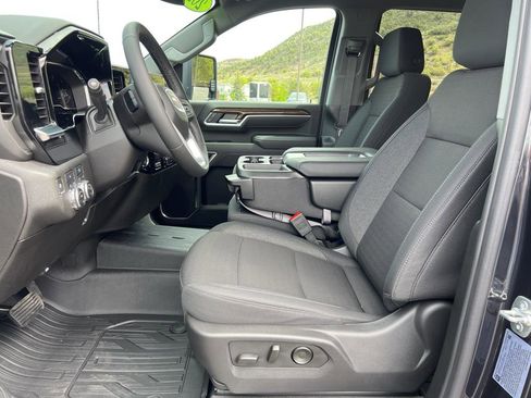 New 2025 GMC Sierra 2500 SLE w/ Max Trailering Package image 19