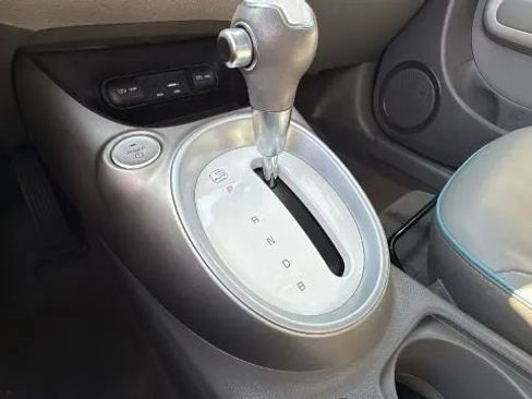 Used 2016 Kia Soul EV + w/ Sun & Fun Package FWD image 25