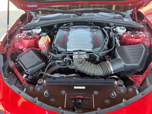 Used 2022 Chevrolet Camaro LT RWD image 14