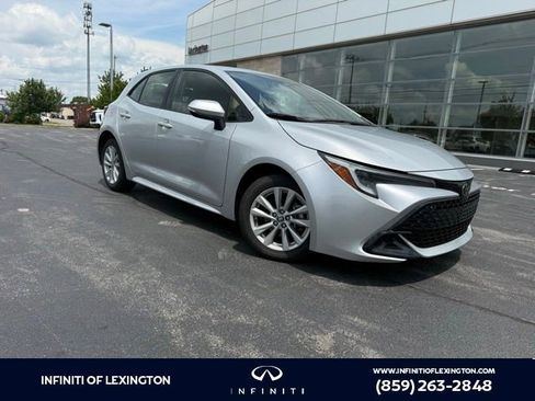 Used 2023 Toyota Corolla SE FWD image 1