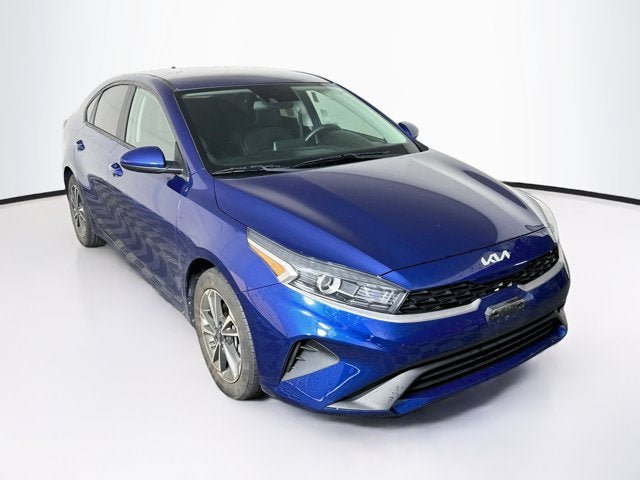 Certified 2023 Kia Forte LXS FWD image 3